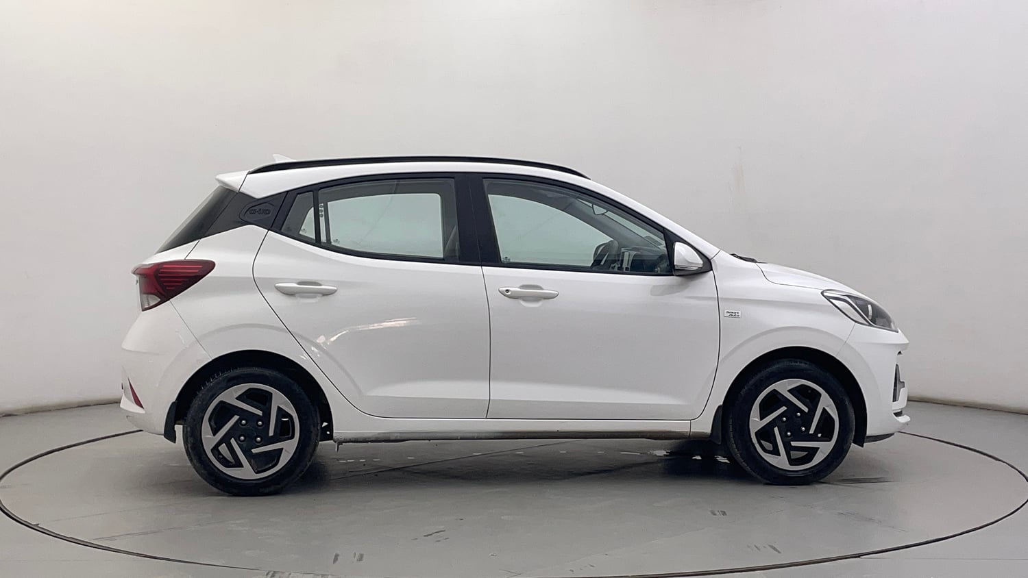 Used 2023 Hyundai Grand i10 Nios Sportz 1.2 Kappa AMT Petrol Automatic exterior RIGHT SIDE VIEW