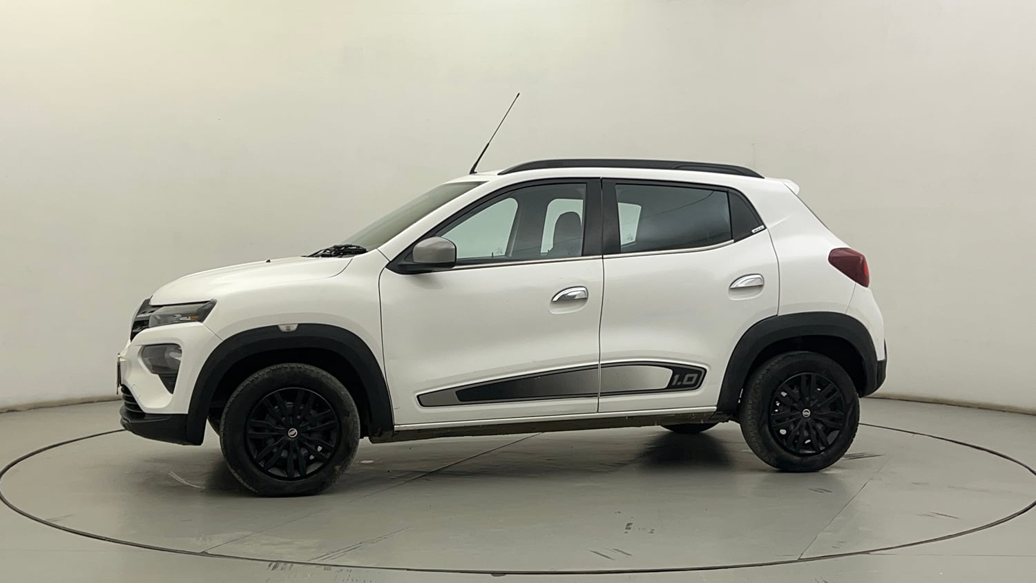 Used 2020 Renault Kwid 1.0 RXT AMT Opt Petrol Automatic exterior LEFT SIDE VIEW