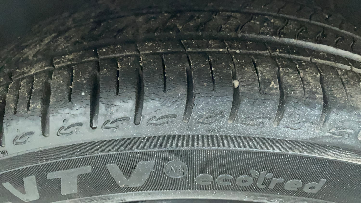 Used 2023 Hyundai Grand i10 Nios Sportz 1.2 Kappa AMT Petrol Automatic tyres RIGHT FRONT TYRE TREAD VIEW