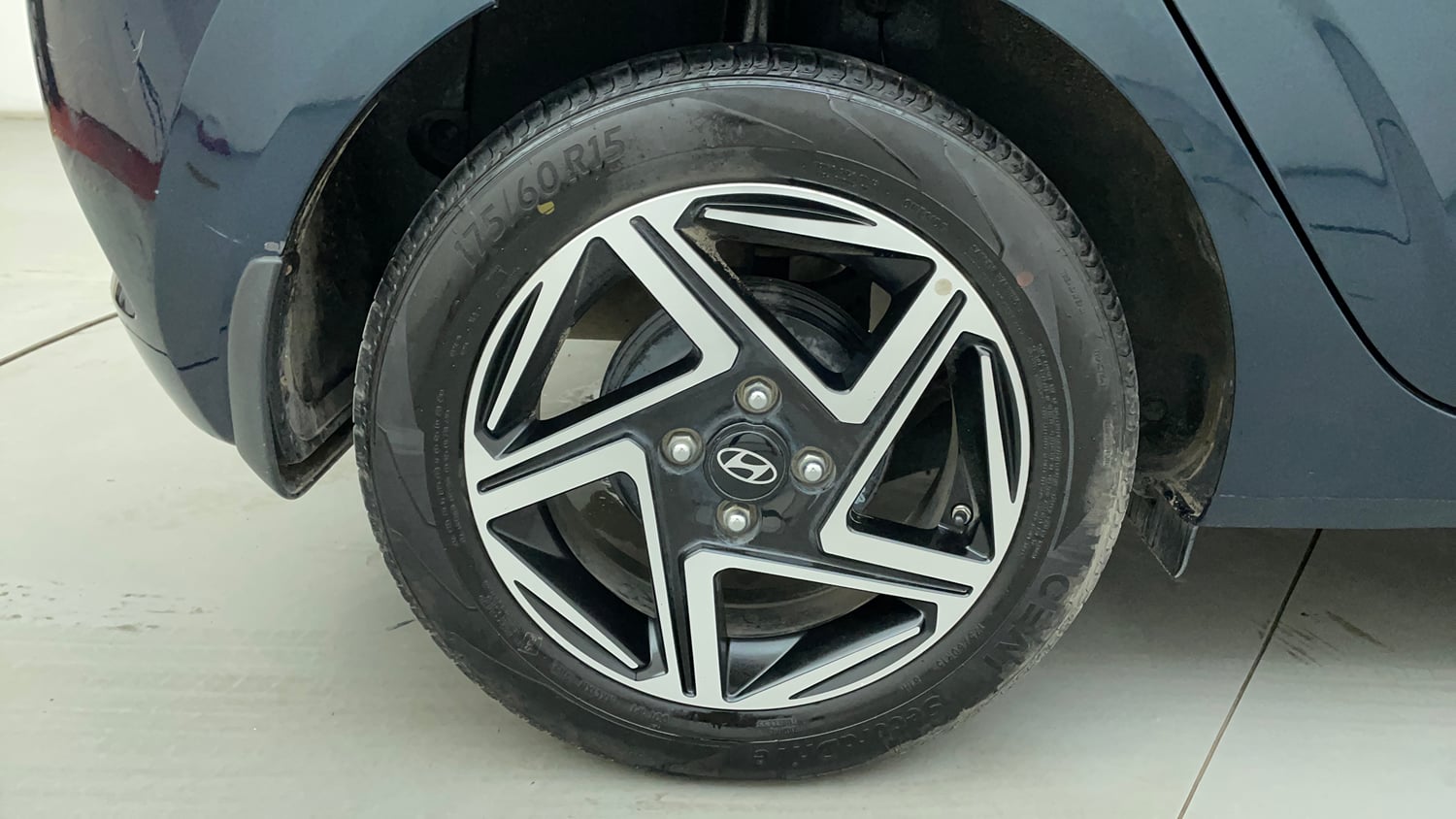 Used 2025 Hyundai Grand i10 Nios Sportz (O) 1.2 Kappa VTVT Petrol Manual tyres RIGHT REAR TYRE RIM VIEW