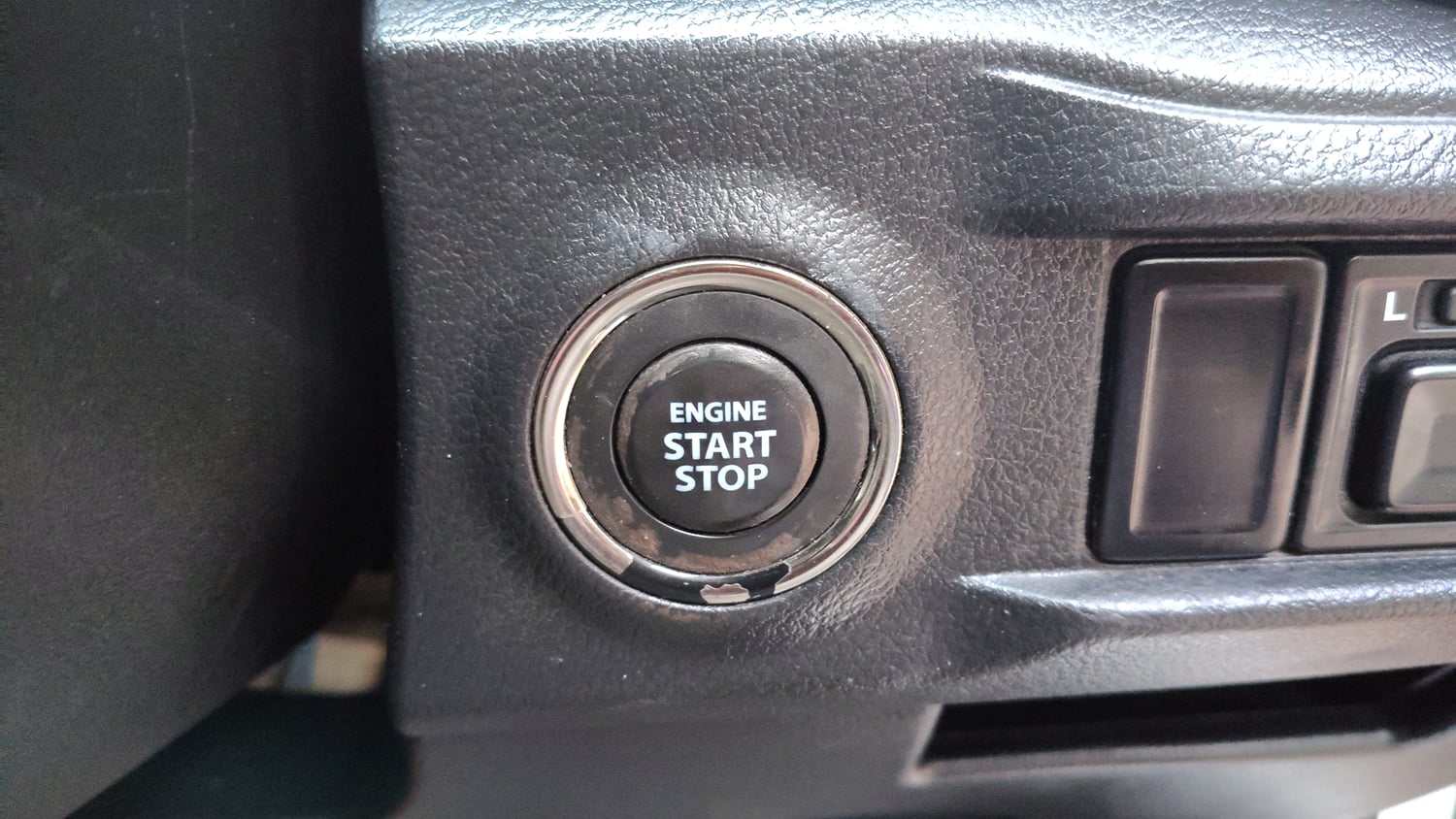 Used 2021 Toyota Urban Cruiser Mid Grade MT Petrol Manual top_features Keyless start