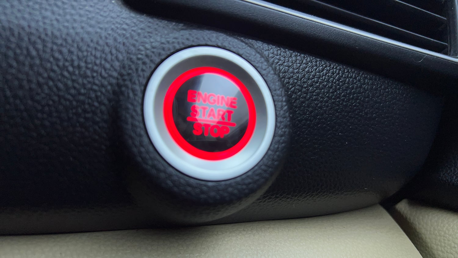 Used 2020 Honda Amaze Exclusive Edition CVT Petrol Petrol Automatic top_features Keyless start