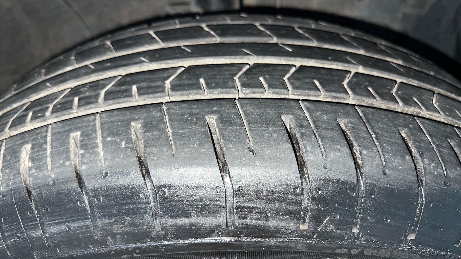 Used 2022 Hyundai Creta EX 1.5 Petrol Petrol Manual tyres RIGHT FRONT TYRE TREAD VIEW