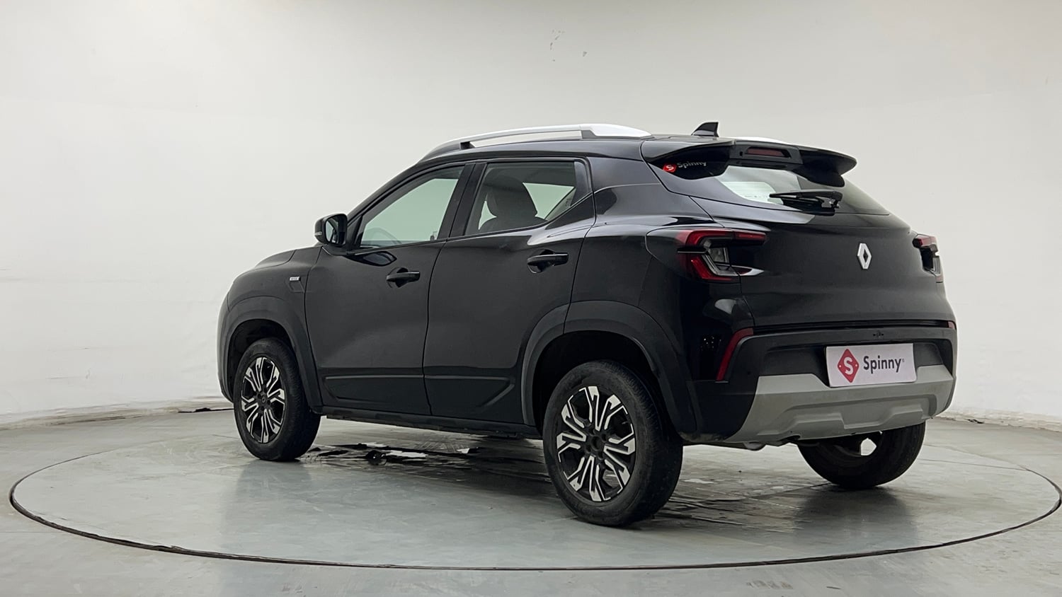 Used 2023 Renault Kiger RXZ MT Petrol Manual exterior LEFT REAR CORNER VIEW