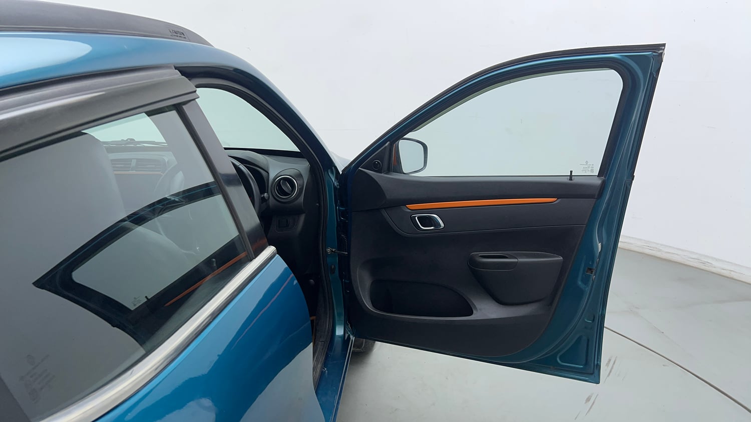 Used 2021 Renault Kwid CLIMBER 1.0 AMT Opt Petrol Automatic interior RIGHT FRONT DOOR OPEN VIEW