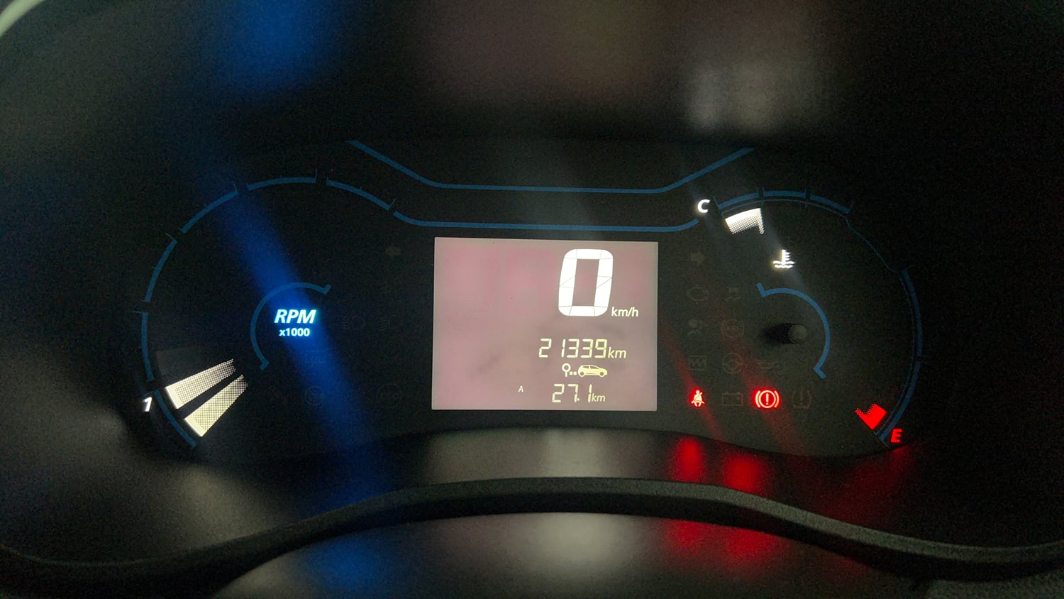 Used 2021 Renault Kwid RXT 1.0 (O) Petrol Manual interior CLUSTERMETER VIEW