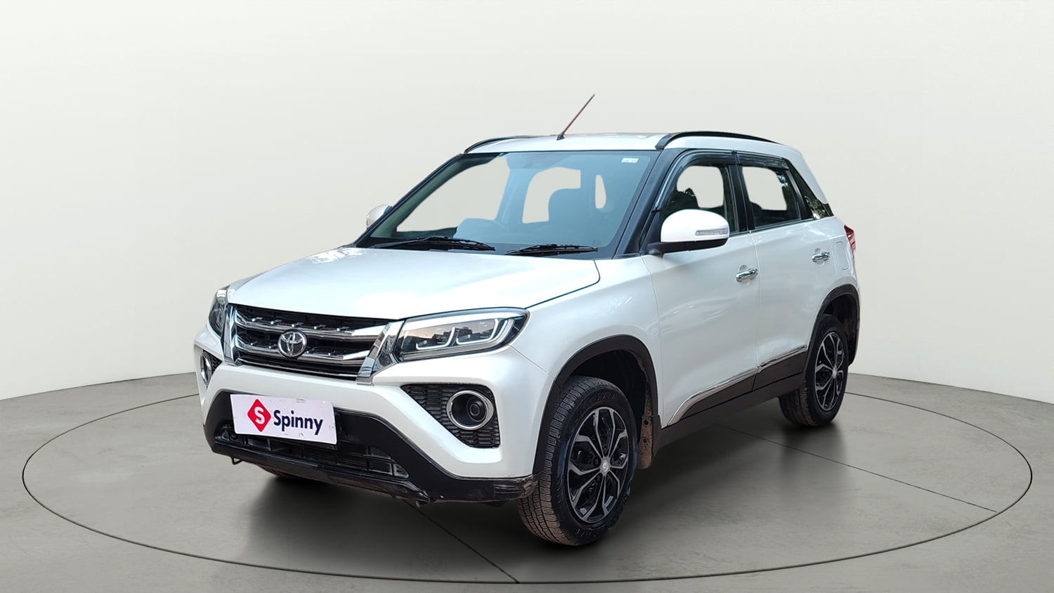 Used 2021 Toyota Urban Cruiser Mid Grade MT Petrol Manual exterior LEFT FRONT CORNER VIEW