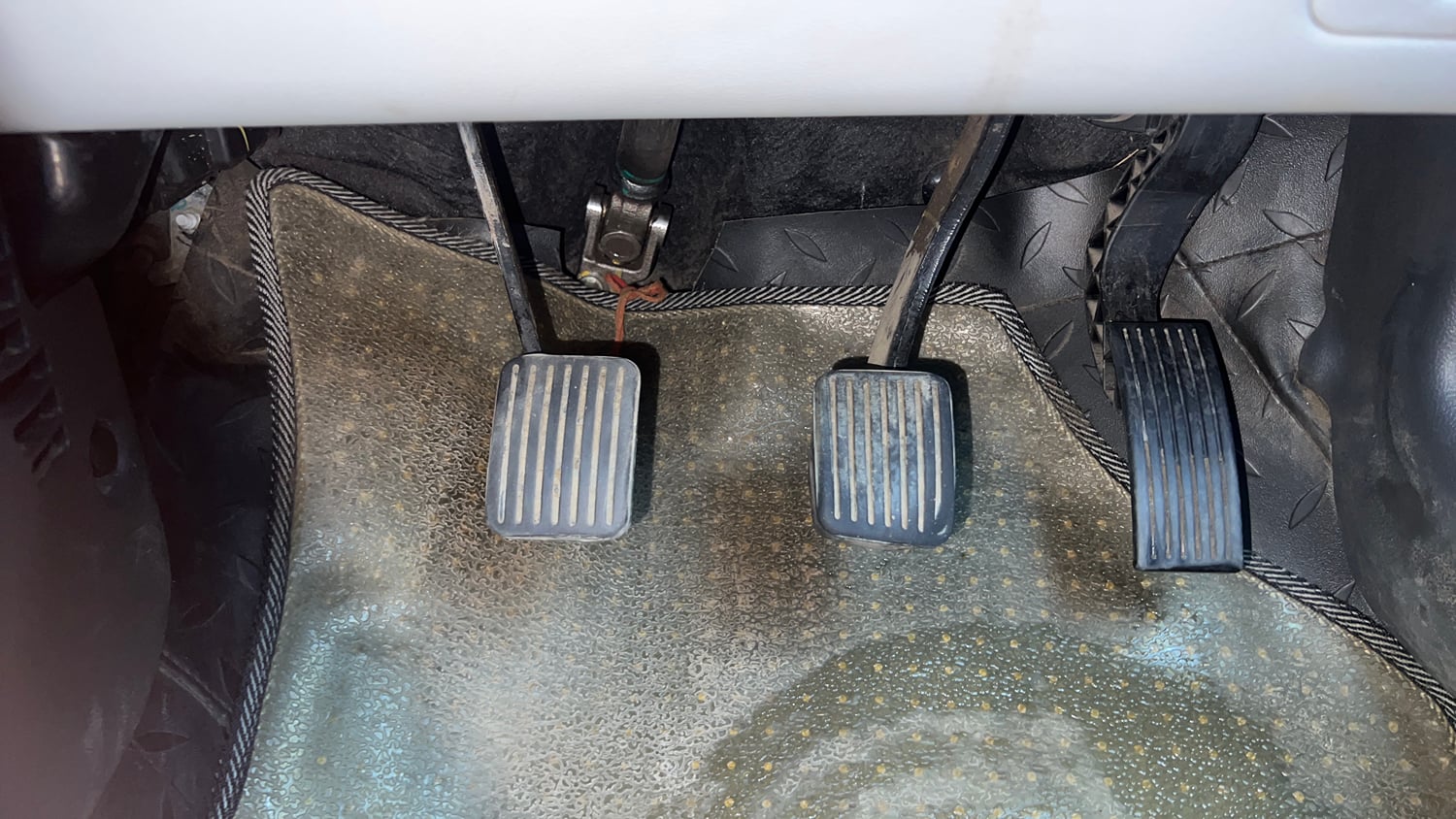 Used 2022 Hyundai Grand i10 Nios Sportz 1.2 Kappa VTVT CNG Cng Manual interior PEDALS VIEW