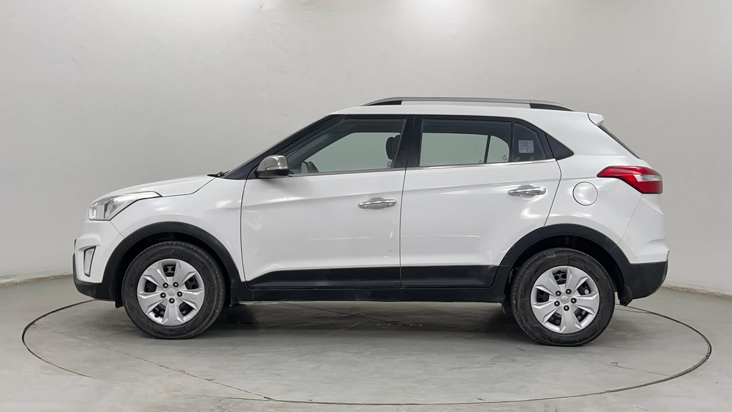 Used 2018 Hyundai Creta S 1.4 CRDi Diesel Manual exterior LEFT SIDE VIEW