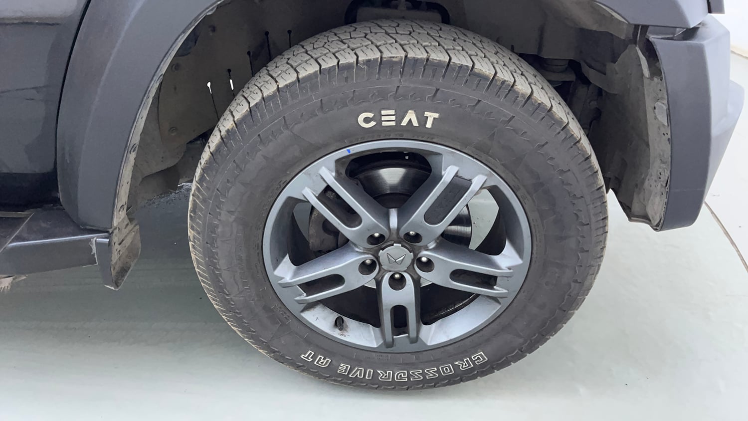 Used 2024 Mahindra Thar LX Hard Top Diesel MT RWD Diesel Manual tyres RIGHT FRONT TYRE RIM VIEW