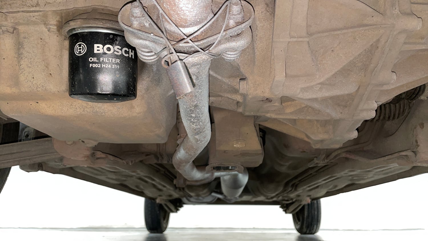 Used 2015 Maruti Suzuki Alto K10 VXi AMT Petrol Automatic extra FRONT LEFT UNDERBODY VIEW