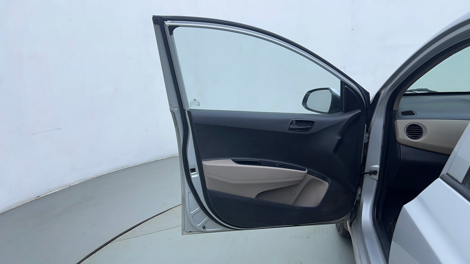 Used 2015 Hyundai Grand i10 Magna 1.2 Kappa VTVT Petrol Manual interior LEFT FRONT DOOR OPEN VIEW