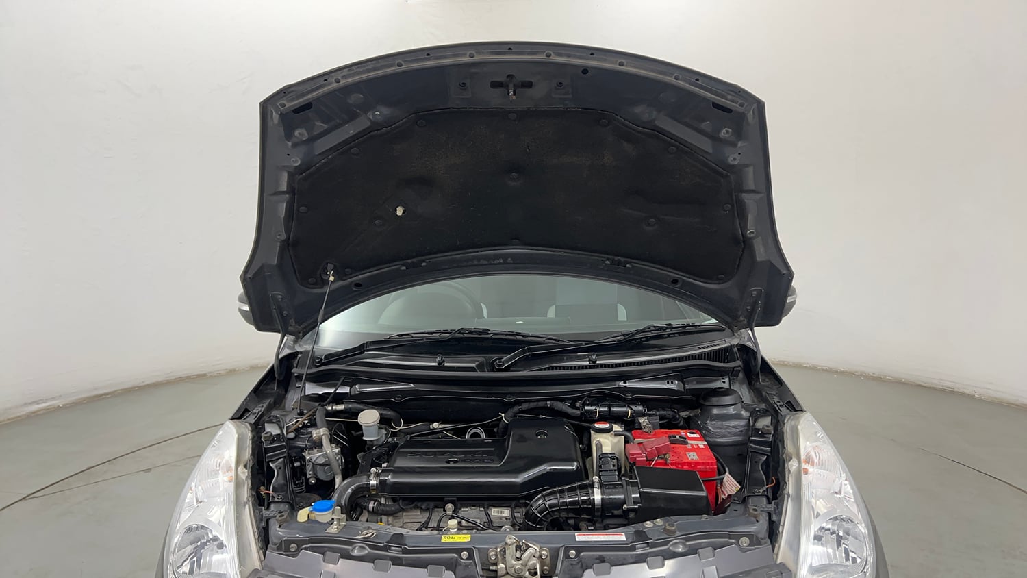 Used 2015 Maruti Suzuki Swift ZDi Diesel Manual engine ENGINE & BONNET OPEN FRONT VIEW