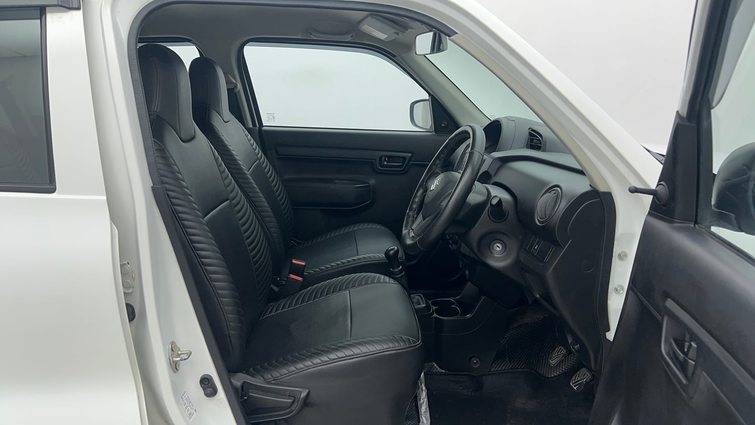 Used 2023 Maruti Suzuki S-Presso VXi Petrol Manual interior RIGHT SIDE FRONT DOOR CABIN VIEW