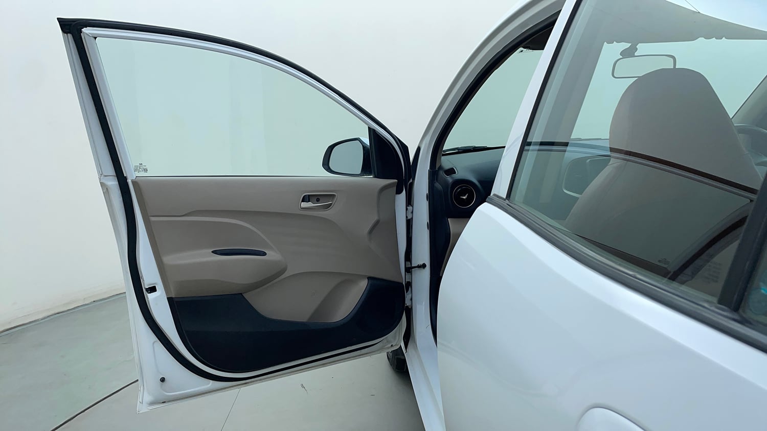 Used 2021 Hyundai Santro Sportz AMT Petrol Automatic interior LEFT FRONT DOOR OPEN VIEW