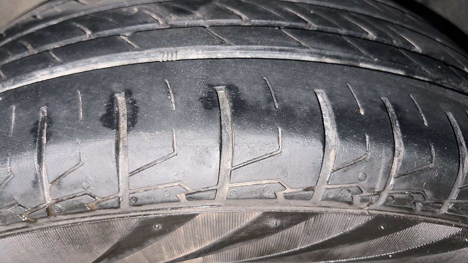 Used 2022 Maruti Suzuki S-Cross Zeta Petrol Manual tyres LEFT REAR TYRE TREAD VIEW