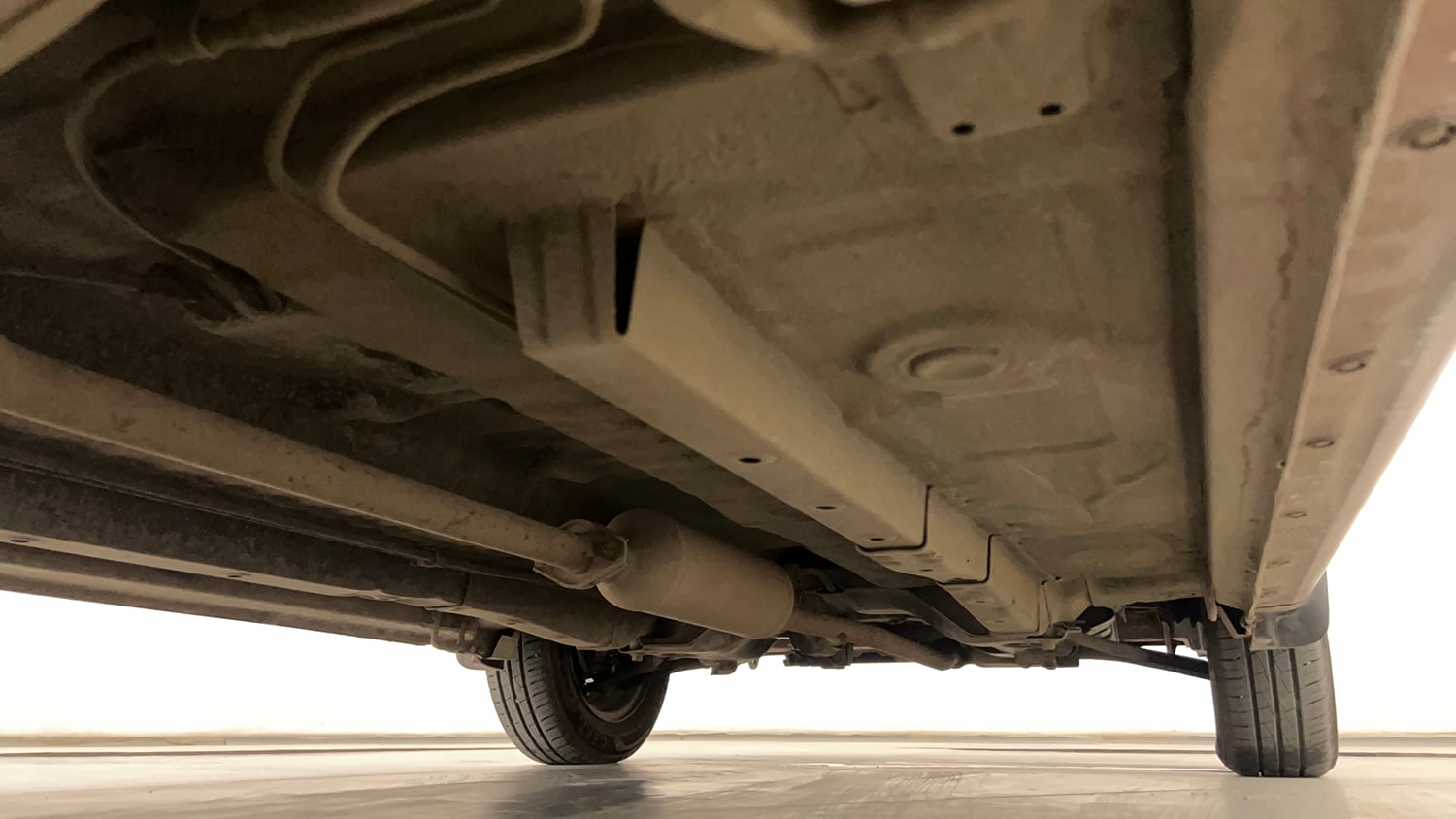Used 2012 Maruti Suzuki Wagon R 1.0 VXi Petrol Manual extra REAR RIGHT UNDERBODY VIEW