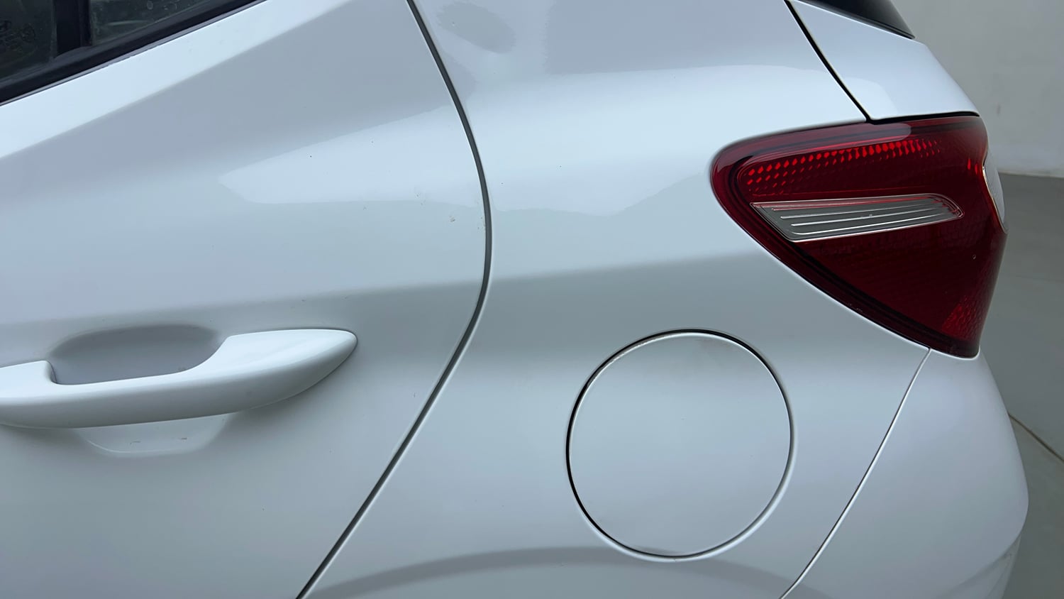 Used 2022 Hyundai Grand i10 Nios Sportz 1.2 Kappa VTVT CNG Cng Manual dents MINOR DENT