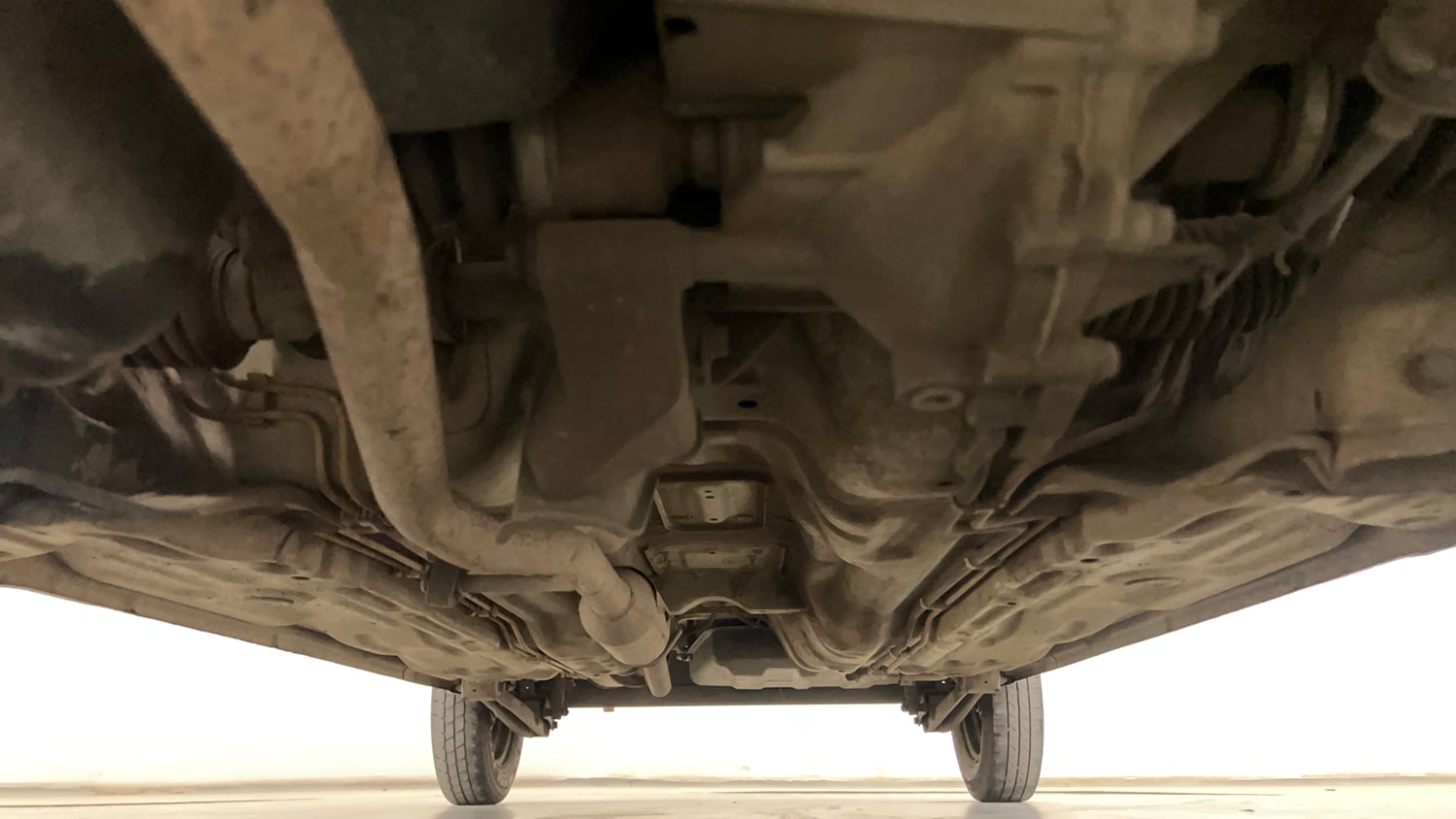 Used 2018 Maruti Suzuki Alto 800 LXi (O) Petrol Manual extra FRONT LEFT UNDERBODY VIEW