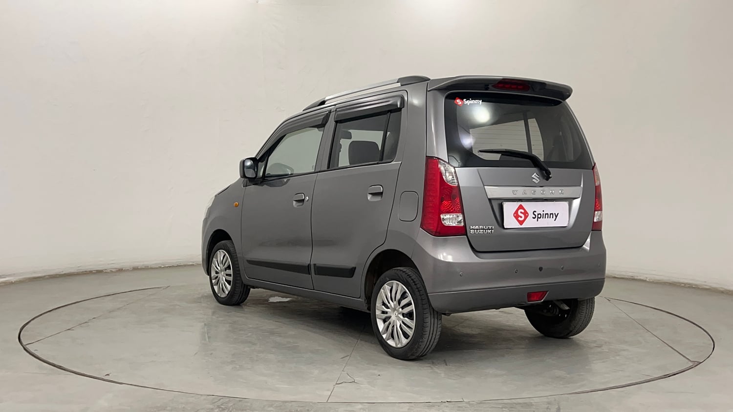 Used 2016 Maruti Suzuki Wagon R 1.0 VXI AMT Petrol Automatic exterior LEFT REAR CORNER VIEW