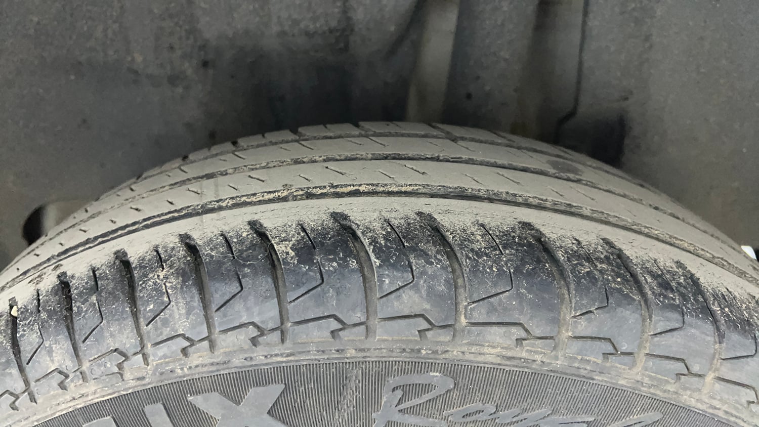 Used 2023 Maruti Suzuki Swift VXi Petrol Manual tyres LEFT REAR TYRE TREAD VIEW