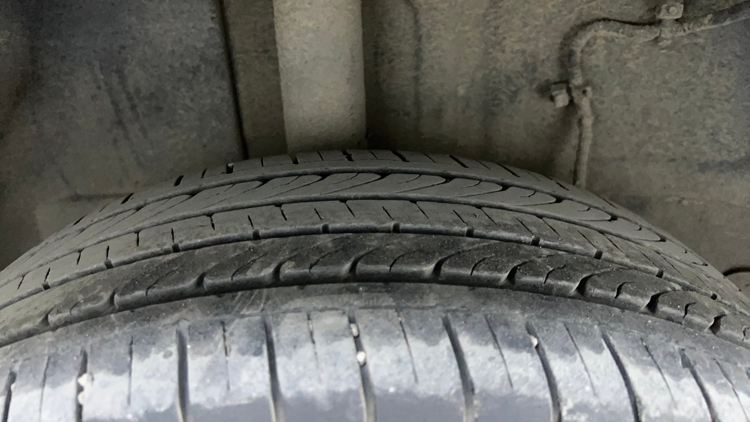 Used 2023 Tata Punch Creative Dual Tone AMT Petrol Automatic tyres RIGHT REAR TYRE TREAD VIEW