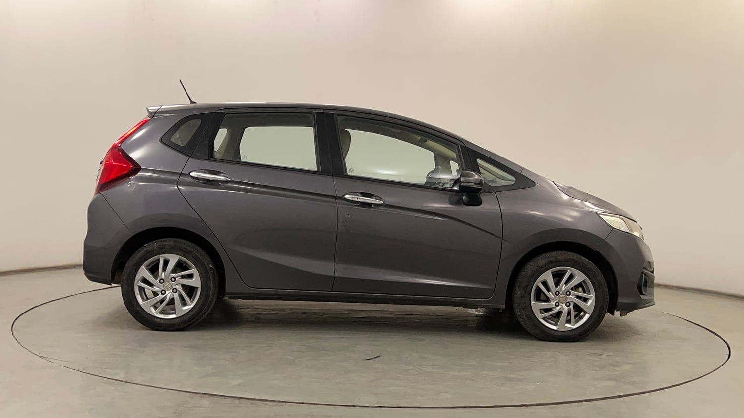 Used 2020 Honda Jazz VX CVT Petrol Automatic exterior RIGHT SIDE VIEW