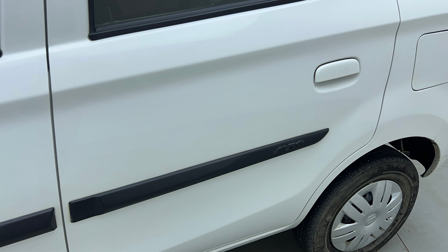 Used 2023 Maruti Suzuki Alto 800 VXi Petrol Manual dents MINOR SCRATCH