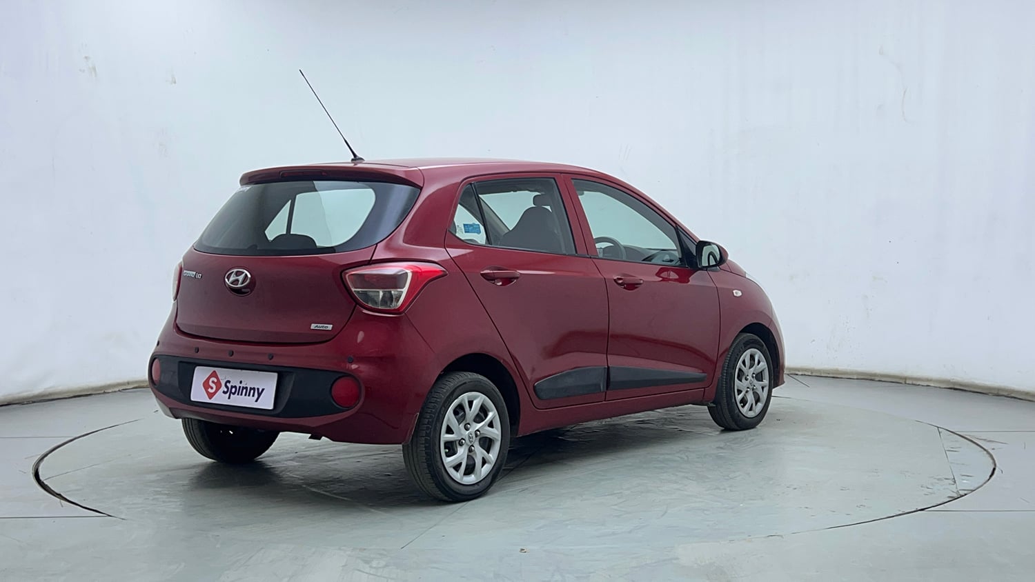 Used 2017 Hyundai Grand i10 Magna AT 1.2 Kappa VTVT Petrol Automatic exterior RIGHT REAR CORNER VIEW