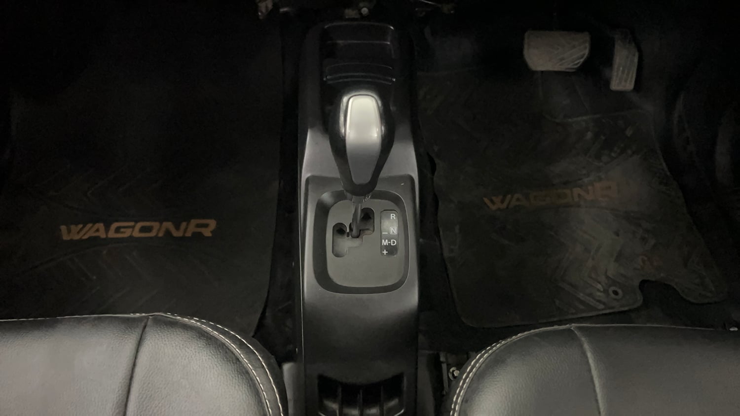 Used 2016 Maruti Suzuki Wagon R 1.0 VXI AMT Petrol Automatic interior GEAR  KNOB VIEW