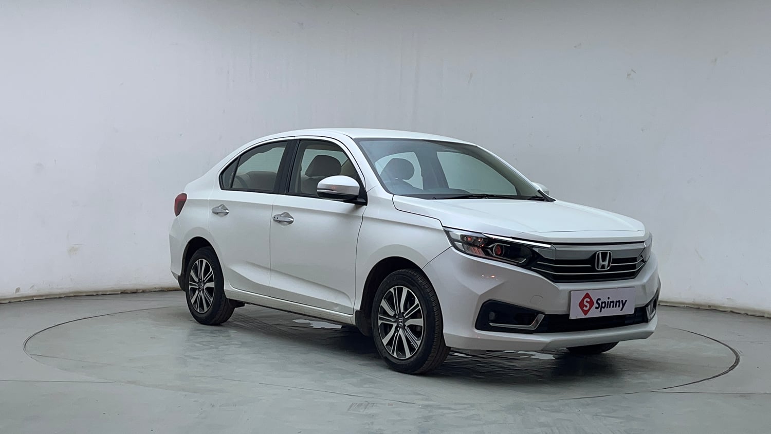 Used 2023 Honda Amaze VX 1.2 Petrol CVT Petrol Automatic exterior RIGHT FRONT CORNER VIEW