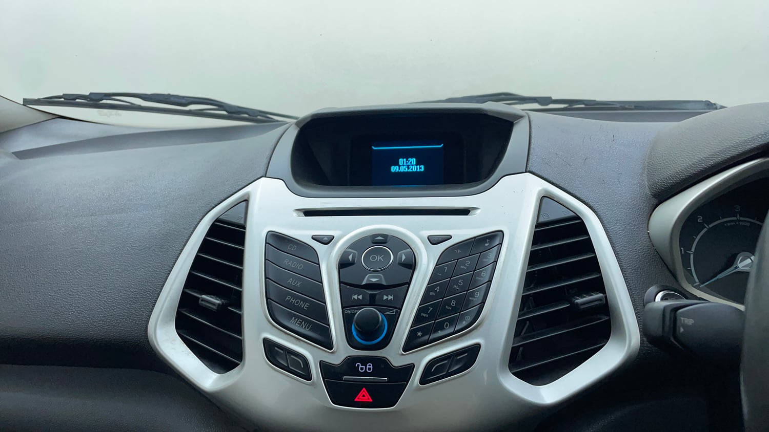Used 2014 Ford EcoSport Titanium 1.5 TDCi (Opt) Diesel Manual top_features Integrated (in-dash) music system