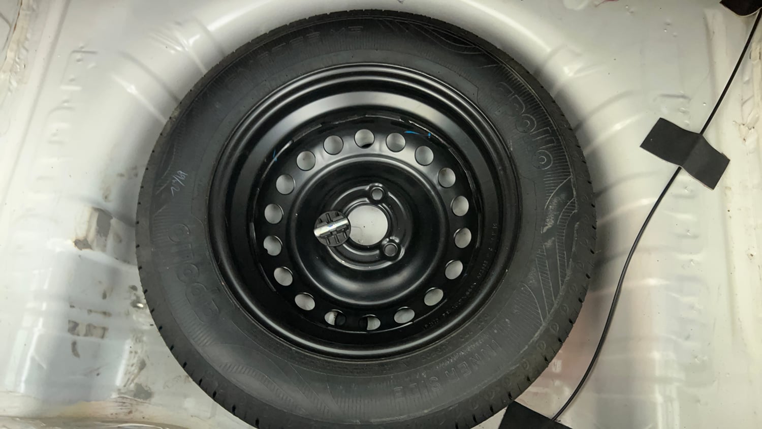 Used 2020 Renault Kwid 1.0 RXT AMT Opt Petrol Automatic tyres SPARE TYRE VIEW