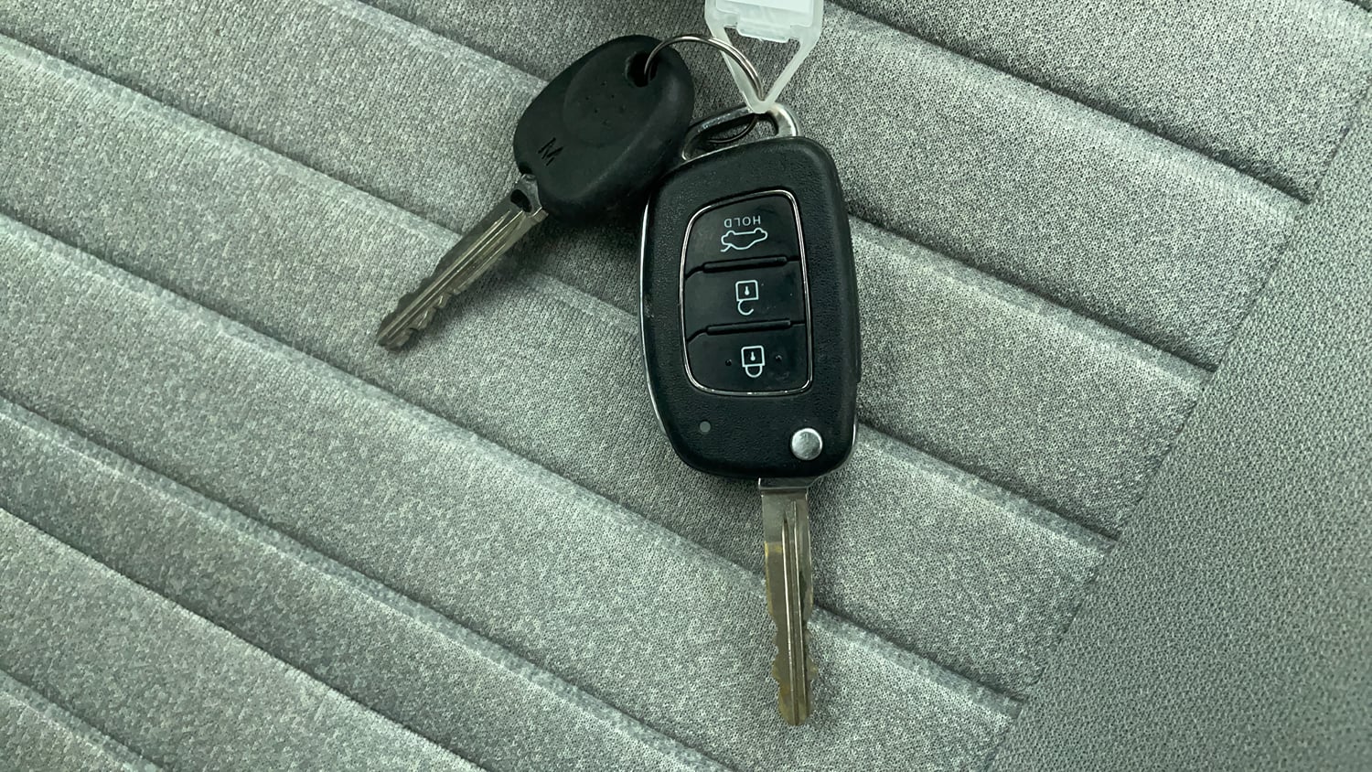 Used 2023 Hyundai Grand i10 Nios Sportz 1.2 Kappa AMT Petrol Automatic extra CAR KEY VIEW
