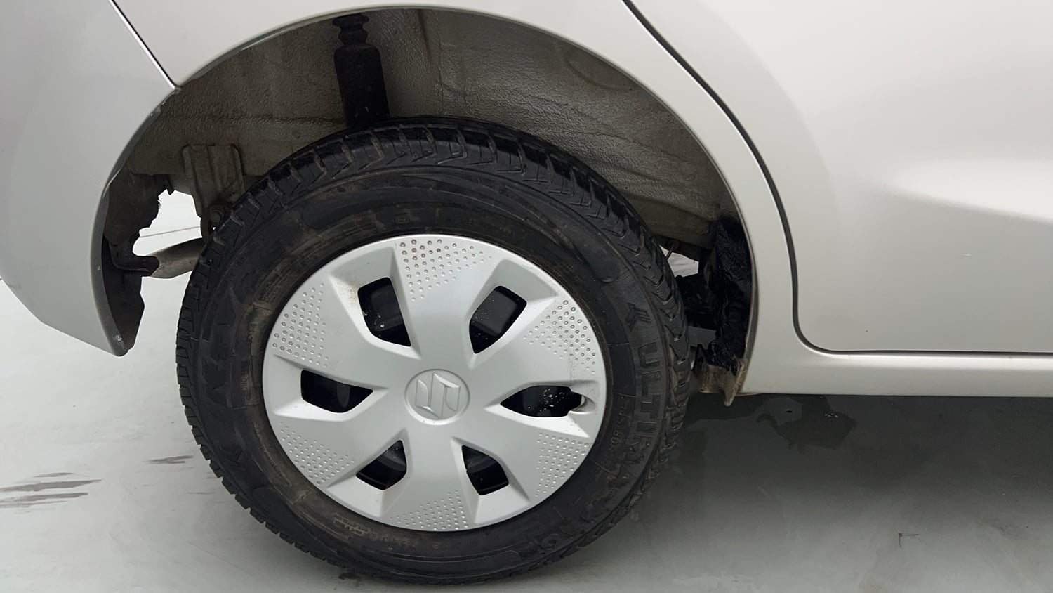 Used 2023 Maruti Suzuki Alto K10 VXi Petrol Manual tyres RIGHT REAR TYRE RIM VIEW