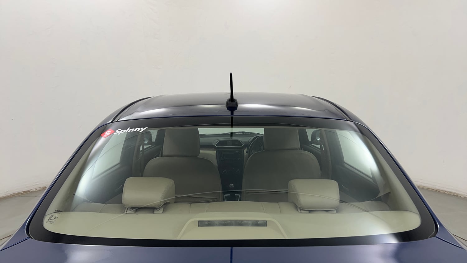 Used 2018 Maruti Suzuki Dzire VXi Petrol Manual exterior BACK WINDSHIELD VIEW