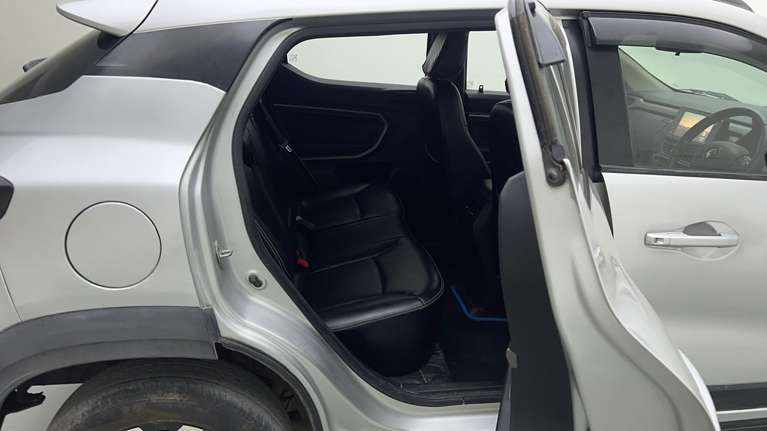 Used 2021 Renault Kiger RXZ MT Petrol Manual interior RIGHT SIDE REAR DOOR CABIN VIEW