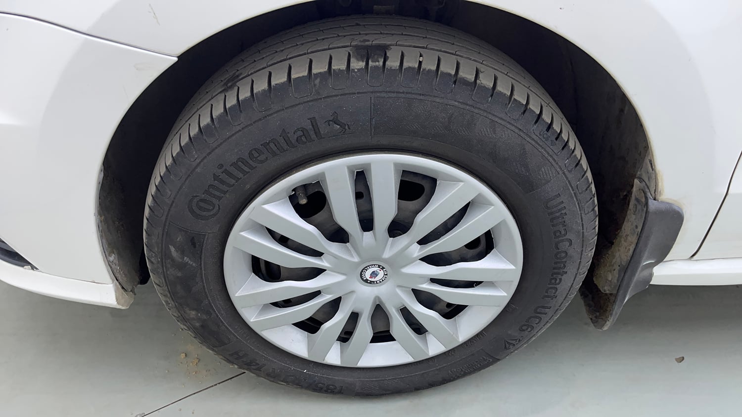 Used 2020 Volkswagen Ameo Trendline 1.5L (D) Diesel Manual tyres LEFT FRONT TYRE RIM VIEW