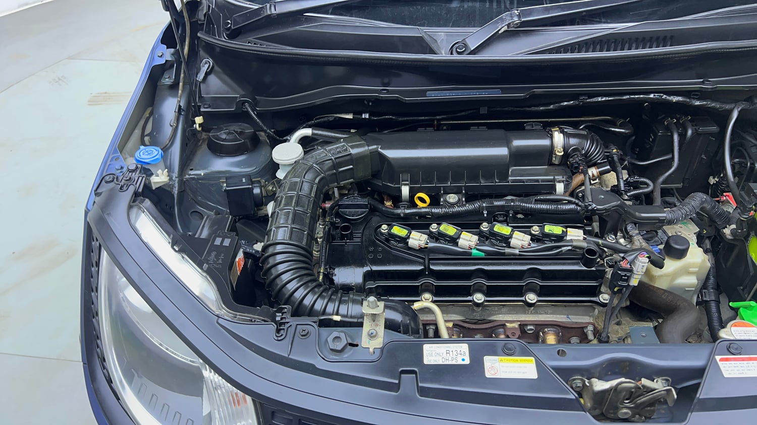 Used 2018 Maruti Suzuki Ignis Delta 1.2 AMT Petrol Automatic engine ENGINE RIGHT SIDE VIEW