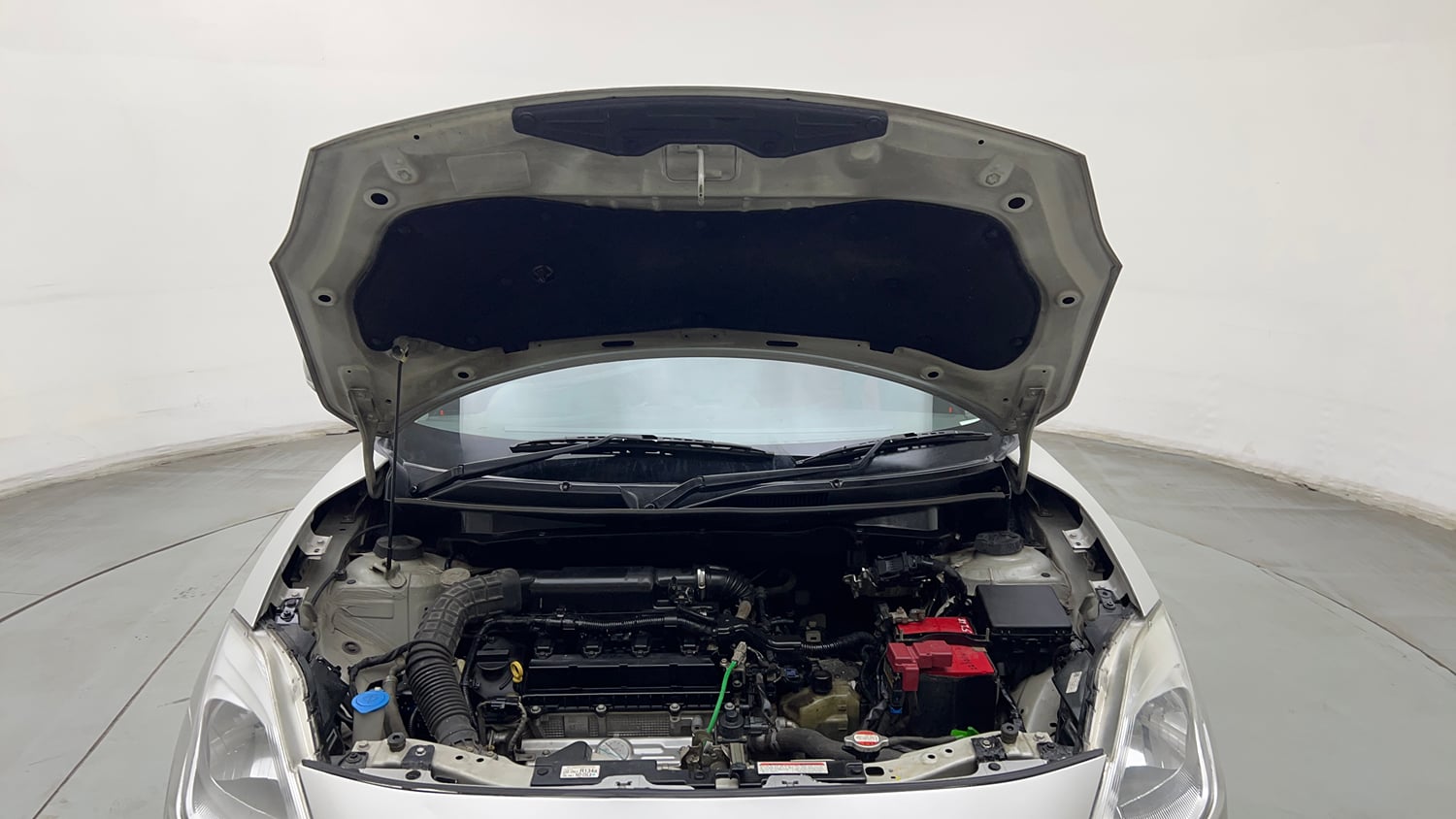 Used 2021 Maruti Suzuki Swift VXi AMT Petrol Automatic engine ENGINE & BONNET OPEN FRONT VIEW