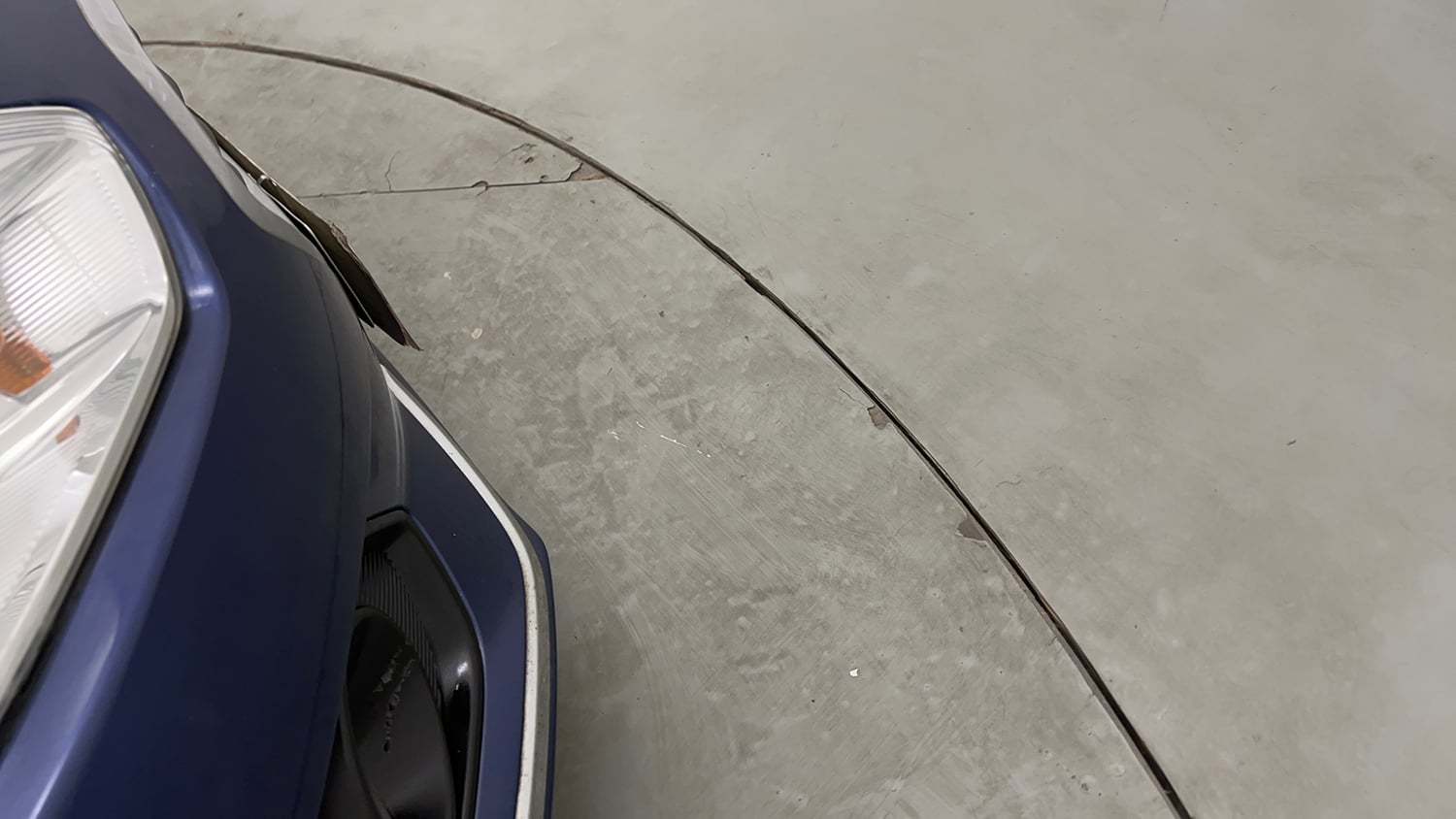 Used 2018 Maruti Suzuki Dzire VXi Petrol Manual dents MINOR SCRATCH