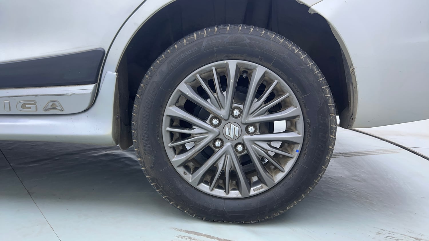 Used 2021 Maruti Suzuki New Ertiga ZXi AT Petrol Automatic tyres LEFT REAR TYRE RIM VIEW