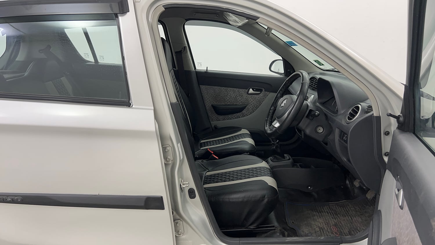 Used 2018 Maruti Suzuki Alto 800 VXi Petrol Manual interior RIGHT SIDE FRONT DOOR CABIN VIEW