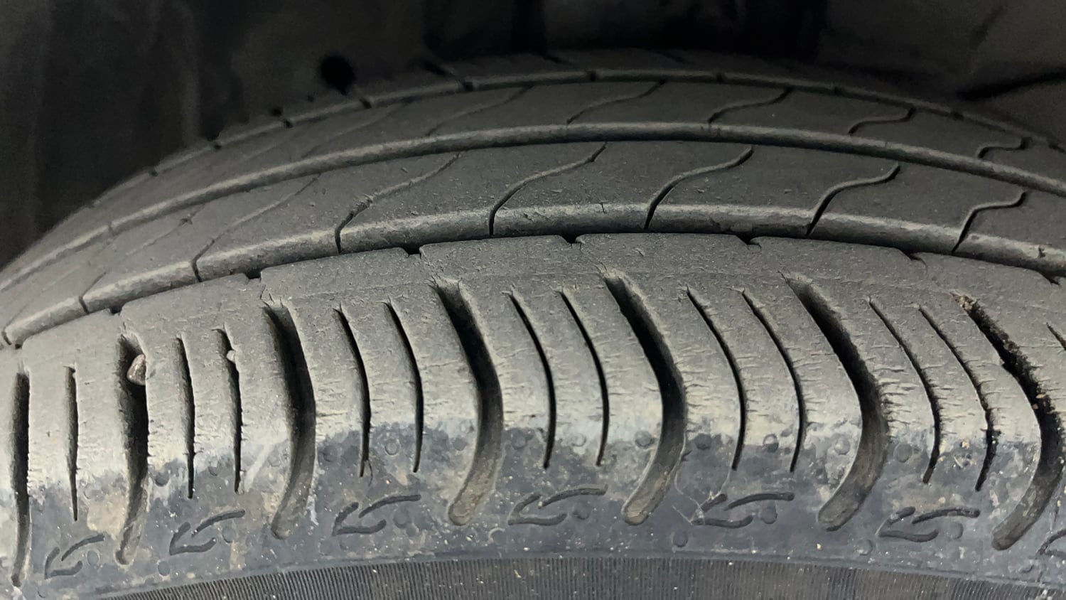 Used 2023 Honda Amaze VX 1.2 Petrol CVT Petrol Automatic tyres RIGHT FRONT TYRE TREAD VIEW