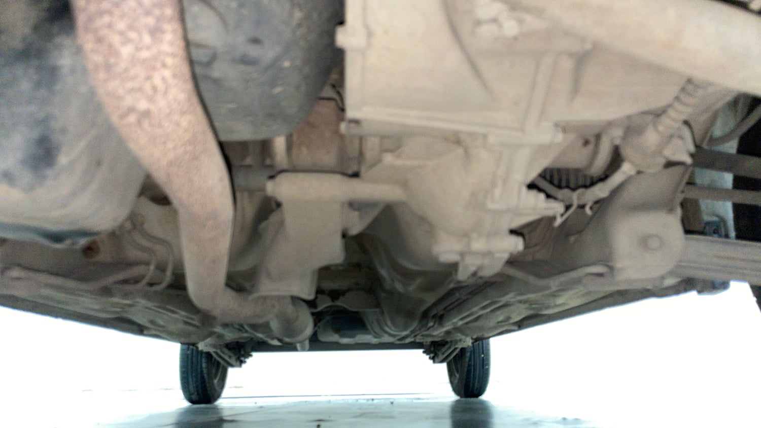 Used 2019 Maruti Suzuki Alto 800 LXi Petrol Manual extra FRONT LEFT UNDERBODY VIEW