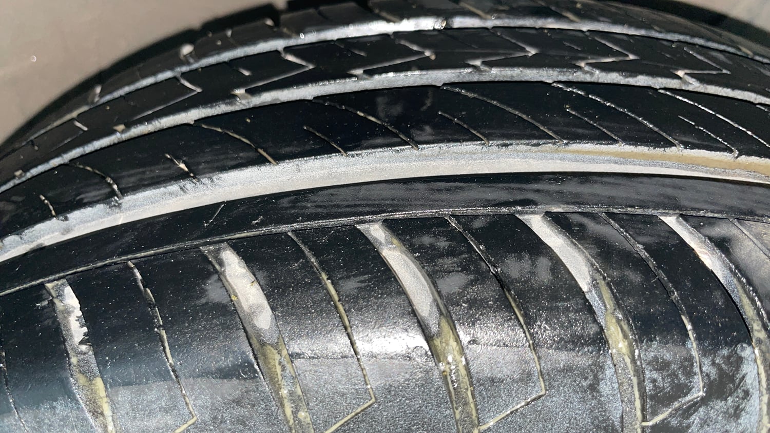 Used 2020 Hyundai Elite i20 Sportz Plus 1.2 Petrol Manual tyres RIGHT FRONT TYRE TREAD VIEW