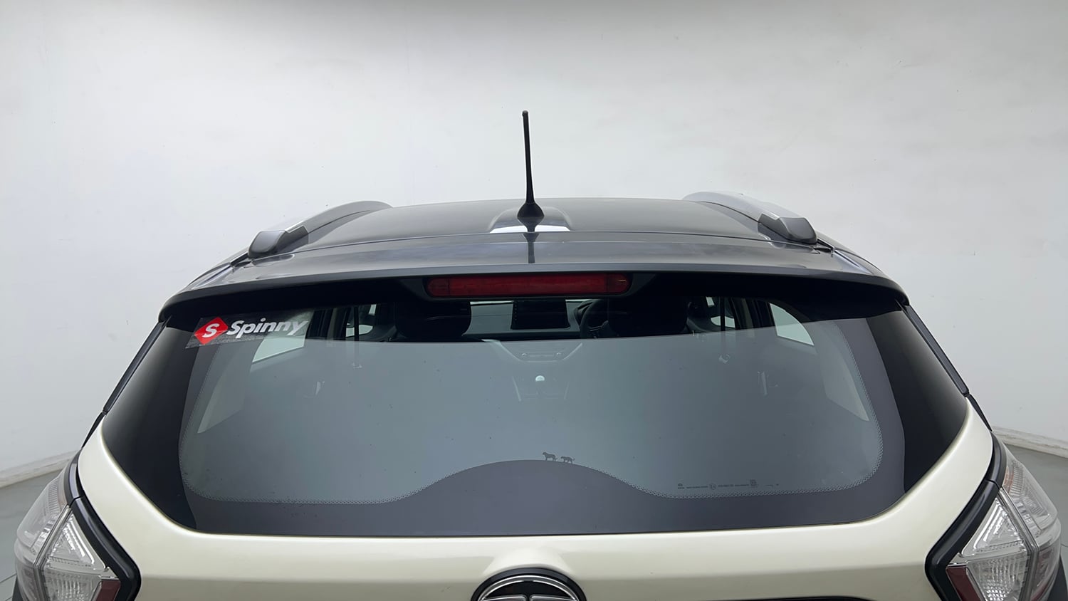 Used 2018 Tata Nexon XM Petrol Manual exterior BACK WINDSHIELD VIEW