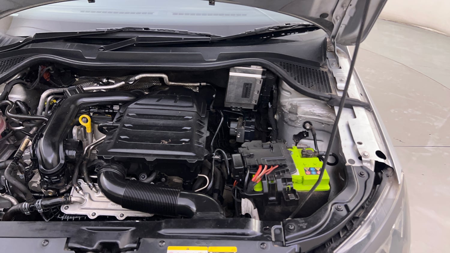 Used 2020 Skoda Rapid Active 1.0 TSI MT Petrol Manual engine ENGINE LEFT SIDE HINGE & APRON VIEW