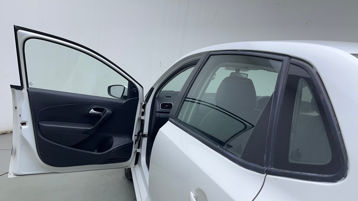 Used 2020 Volkswagen Ameo Trendline 1.5L (D) Diesel Manual interior LEFT FRONT DOOR OPEN VIEW