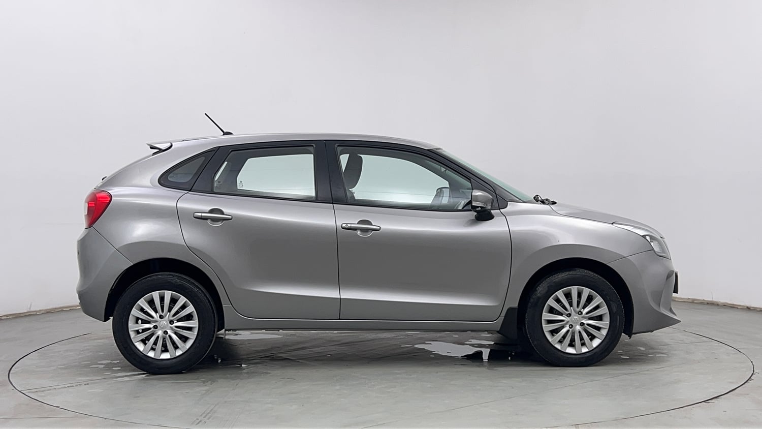 Used 2019 null Petrol Automatic exterior RIGHT SIDE VIEW